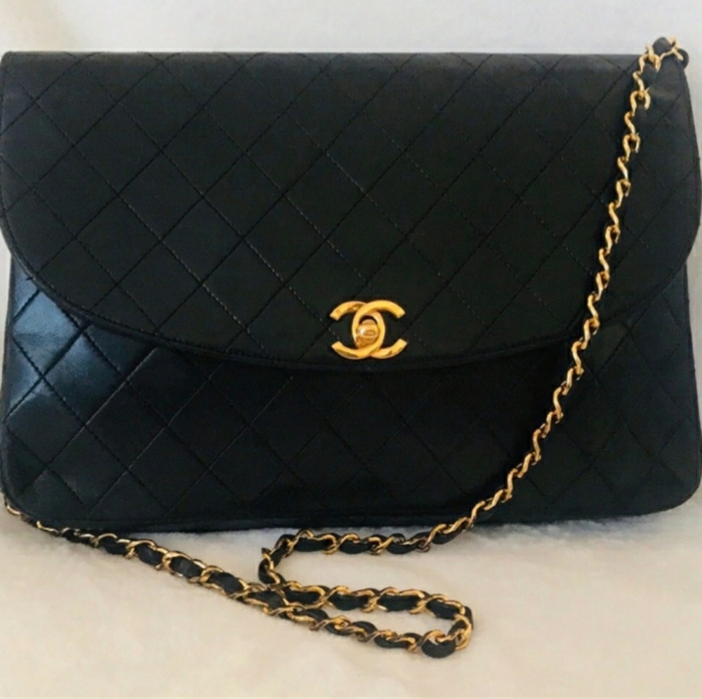 CHANEL Lambskin Quilted Jumbo 24k Gold Single Flap